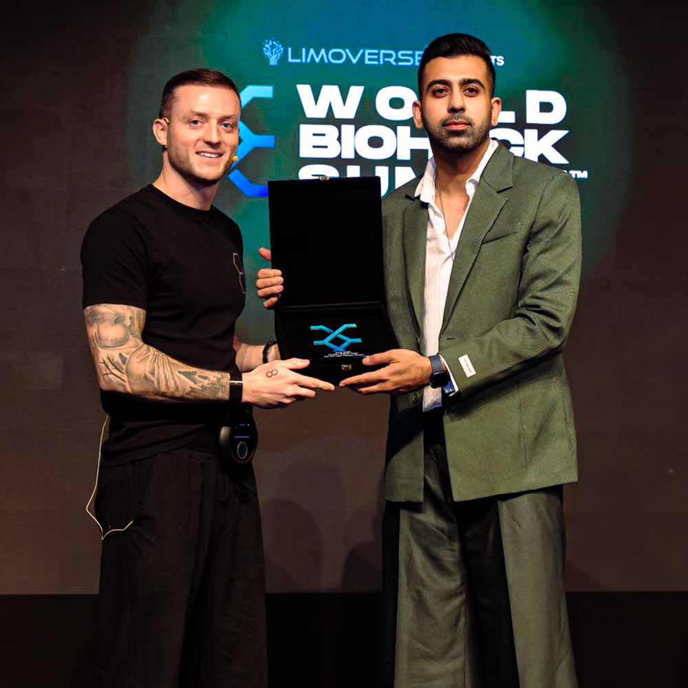 Andy getting award at World Biohack Summit
